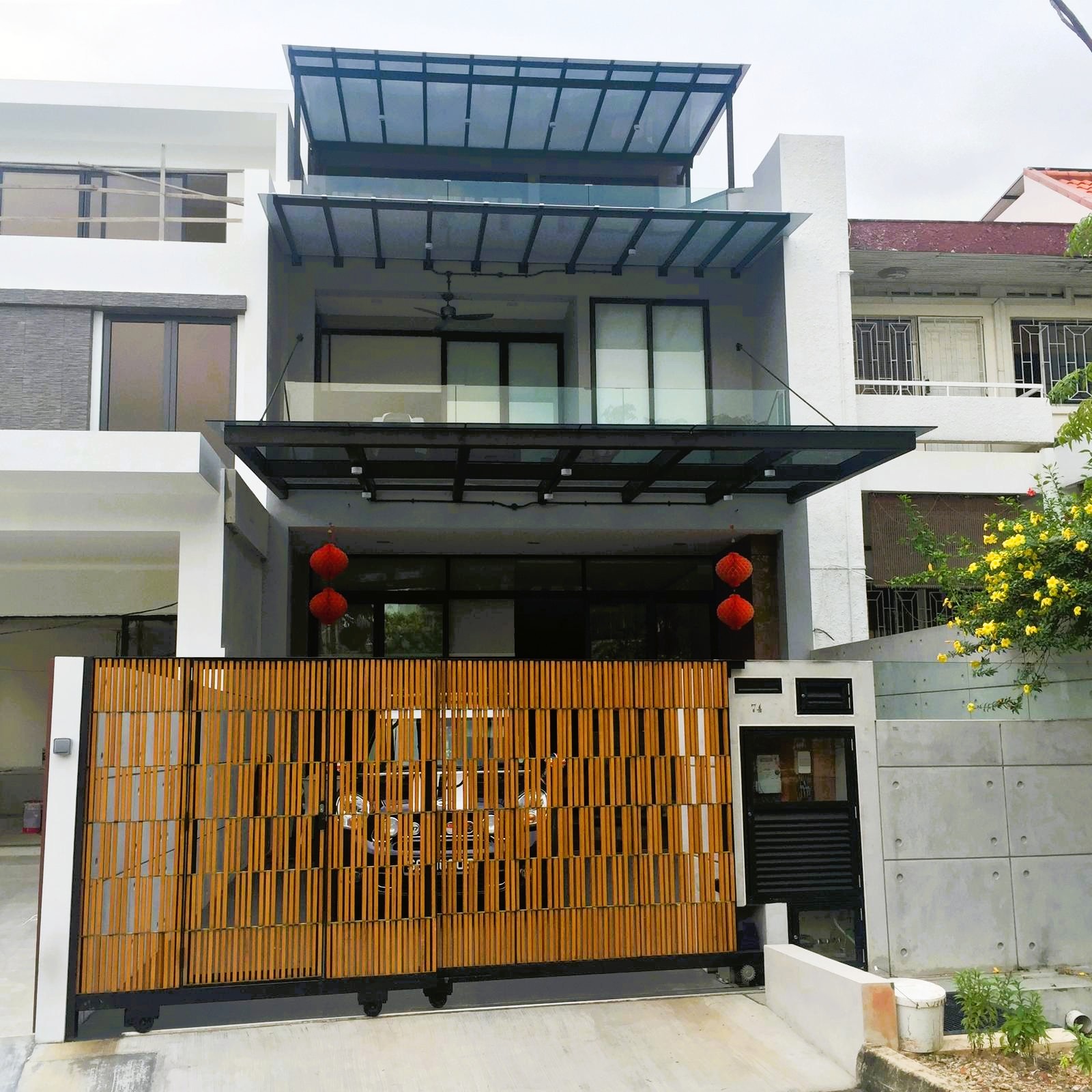 Li Hwan Drive