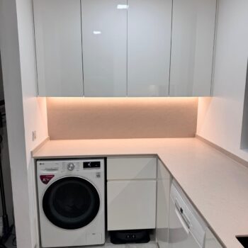 Fernvale Close